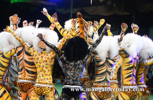 Tiger Dance competition Pili Nalike